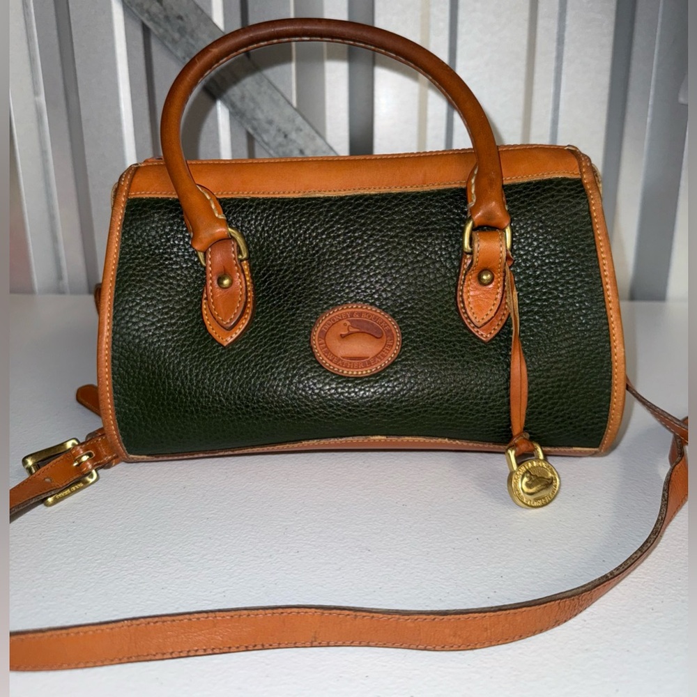 VTG Dooney & Bourke All-Weather Leather satchel in forest green